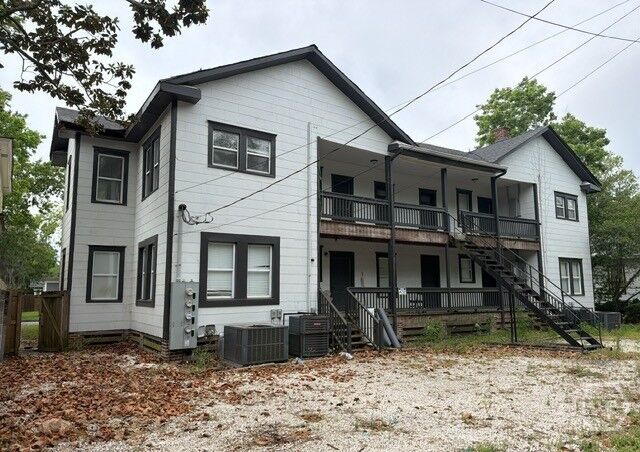 Property Photo:  718 -724 E 35th Street  GA 31401 
