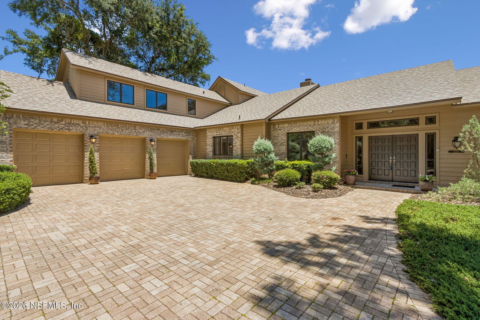 Property Photo: 2371 Bridgette Way FL 32003