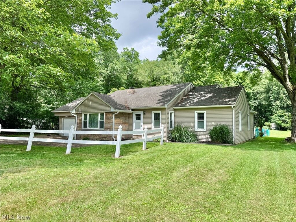 Property Photo: 5026 Lockwood Boulevard OH 44511