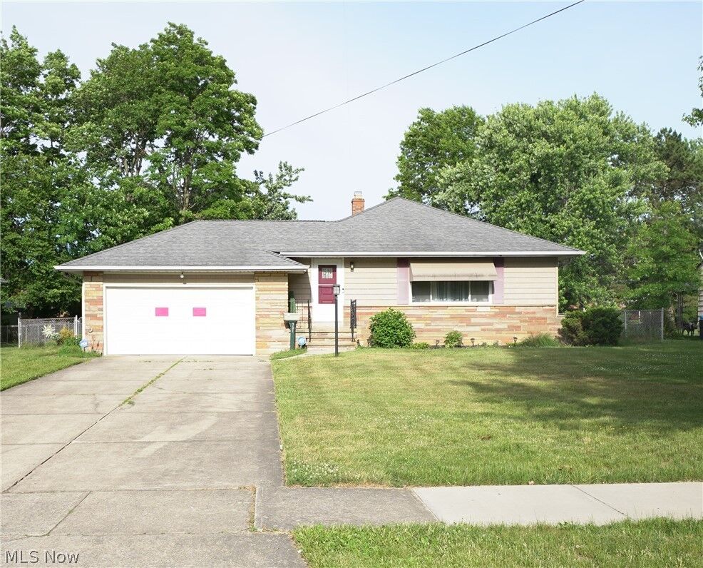 Property Photo:  731 Edgewood Road  OH 44143 