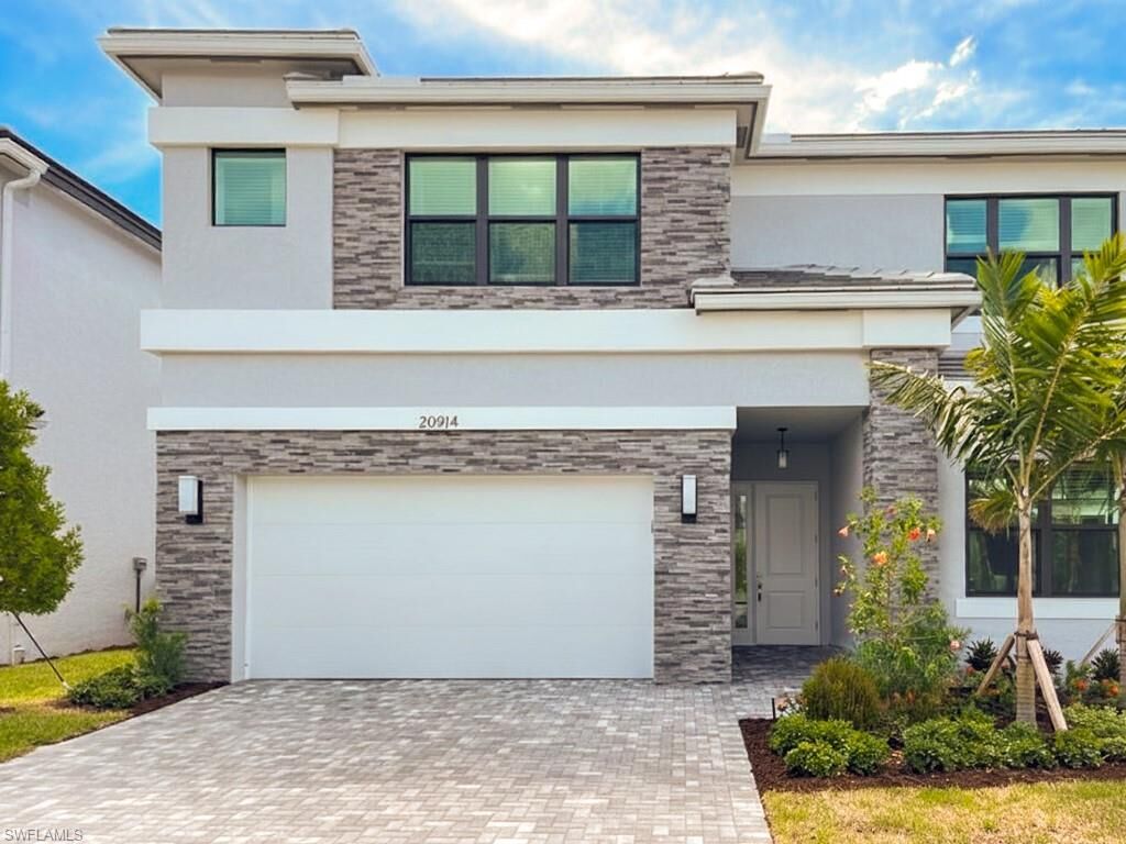 Property Photo:  20914 Thistle Leaf Ln  FL 33928 