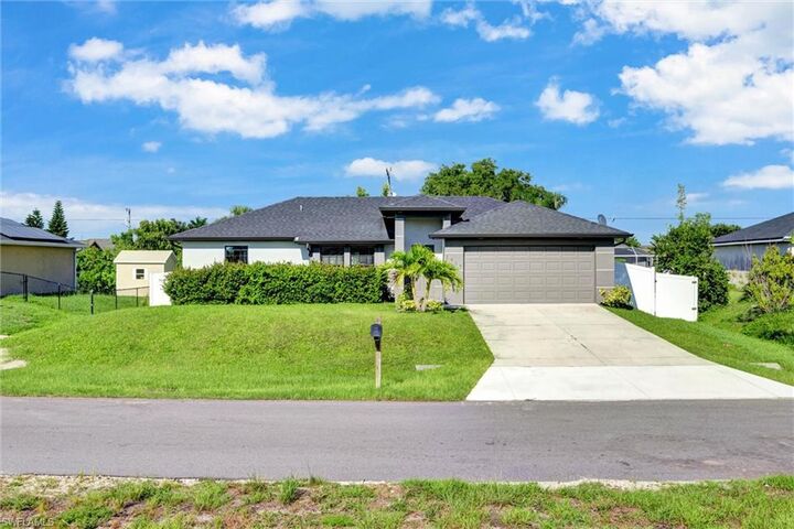 Property Photo: 1317 NE 4th Pl FL 33909
