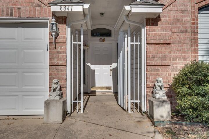 Property Photo:  8841 San Joaquin Trail  TX 76118 