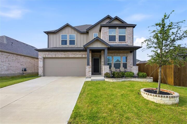 Property Photo: 404 Wydown Drive TX 75407