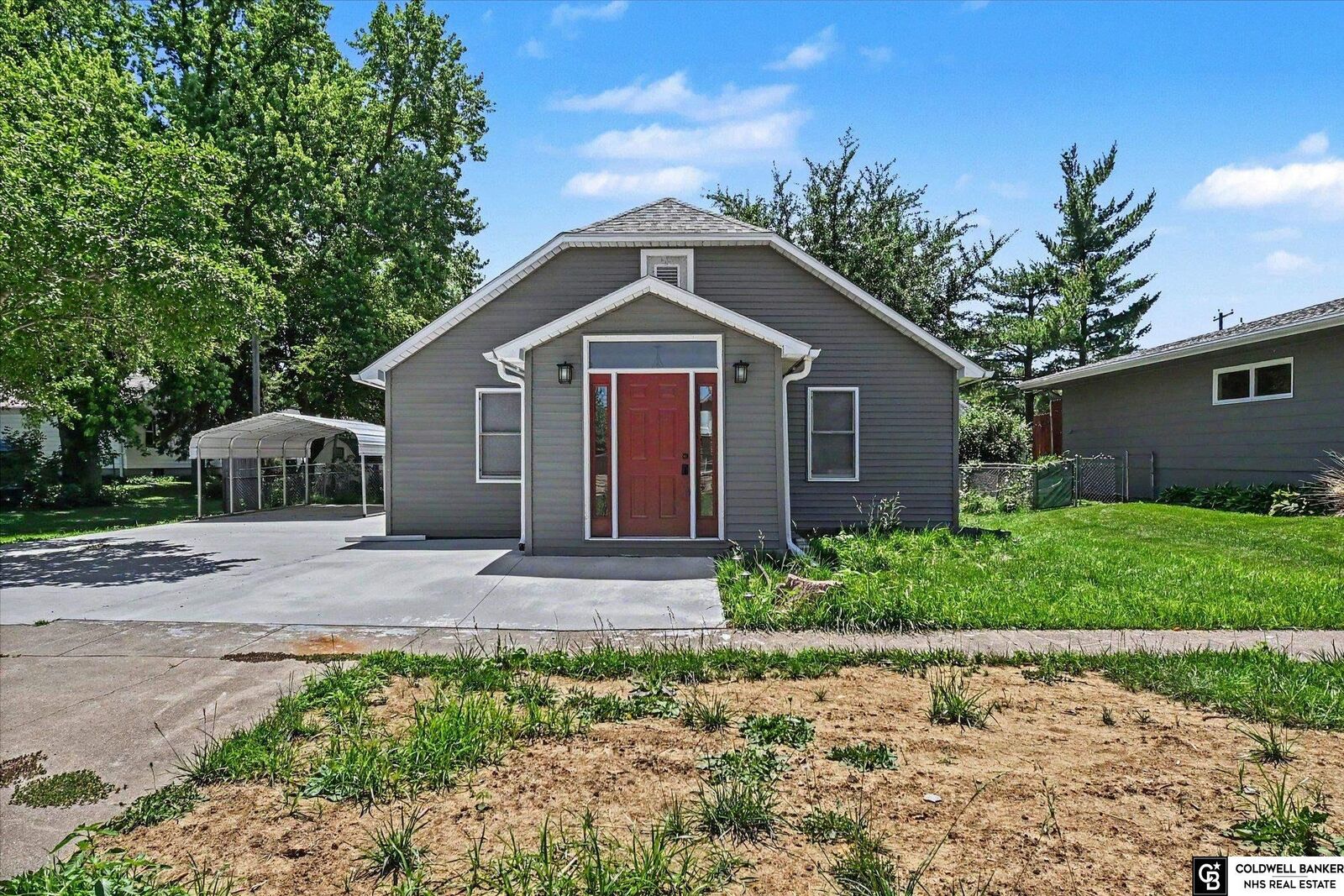 Property Photo: 1011 M Street NE 68061