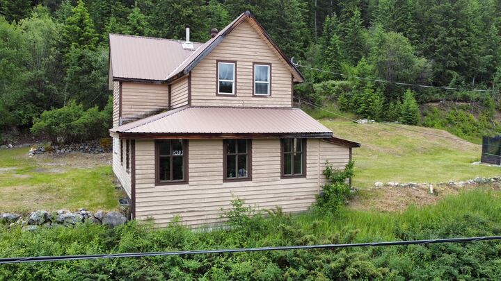 456 Long Lake Avenue — photo 1