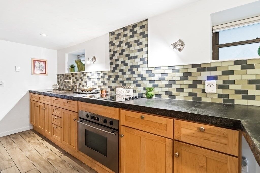 Property Photo:  92 Green St 1  MA 02129 