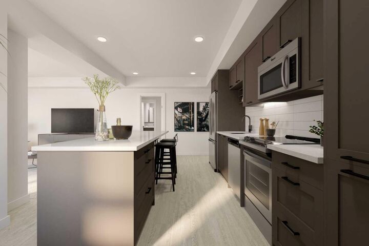 210 18 Avenue SW 302 — photo 1