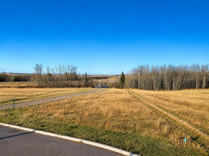 Property Photo:  5125 40 Avenue Lot 13  AB T4G 1Z1 