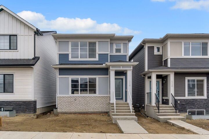 Property Photo:  416 Lewiston Landing NE  AB T3P 0T7 