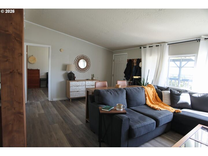 Property Photo: 199 Rex St OR 97471