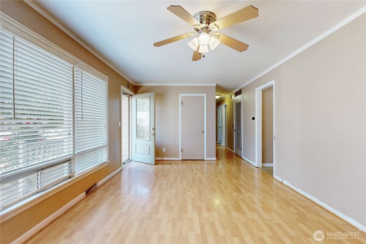 Property Photo: 1350 University Street WA 99362