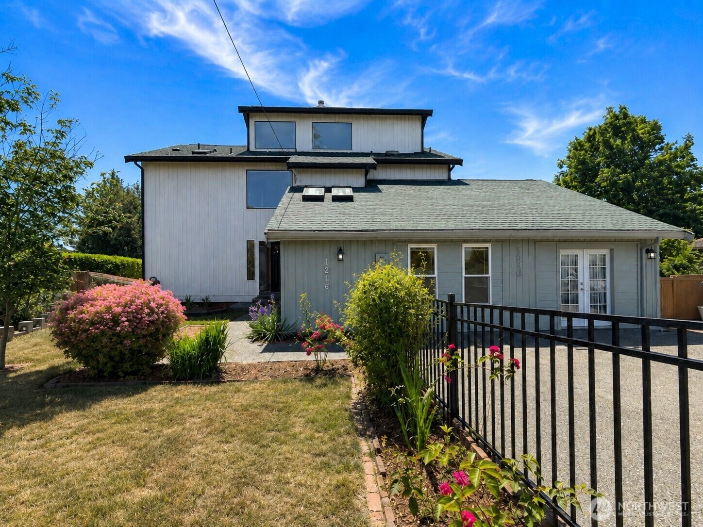 Property Photo:  1216  Wheeler Street S  WA 98444 