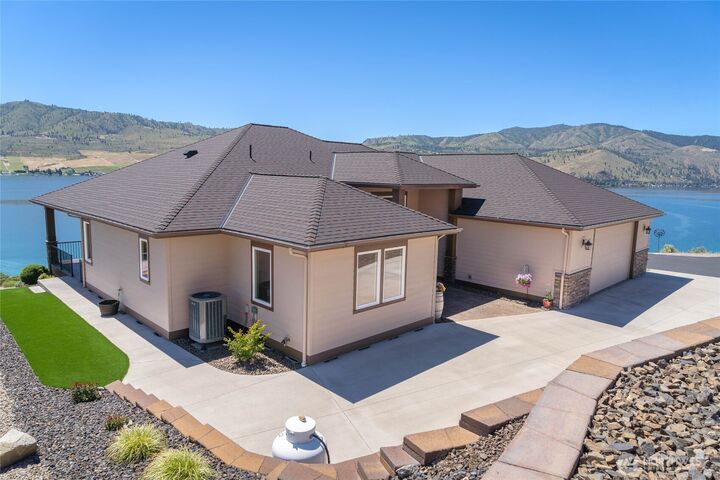 Property Photo:  229  Apple Avenue  WA 98816 