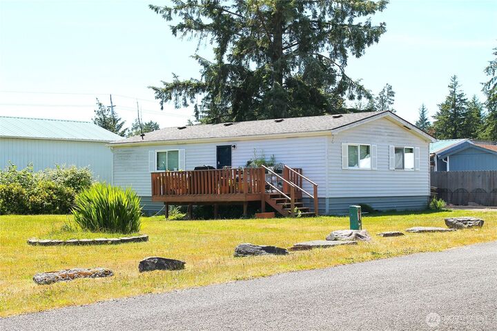 Property Photo: 279 W Oregon Avenue WA 98595