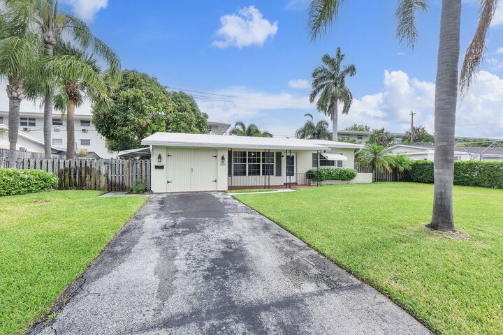 Property Photo: 1101 NE 35th Street FL 33064