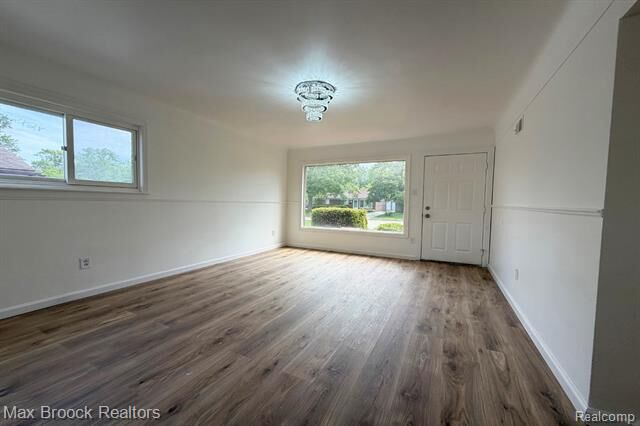 Property Photo:  28521 Sutherland Street  MI 48076 