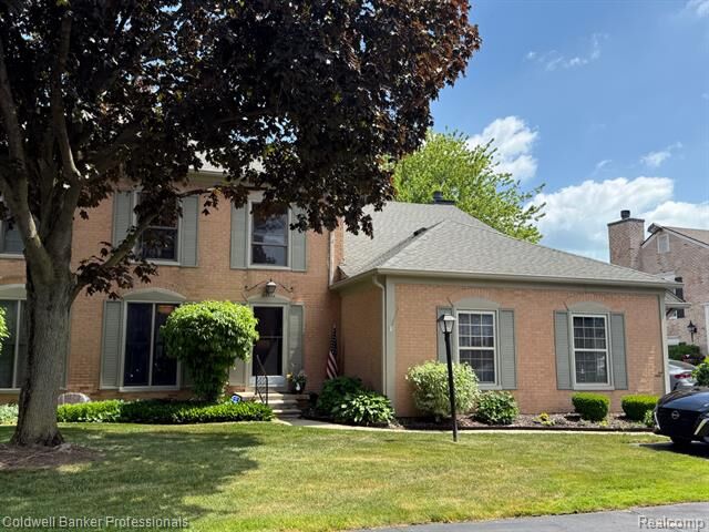 Property Photo: 33374 Jefferson Avenue MI 48082