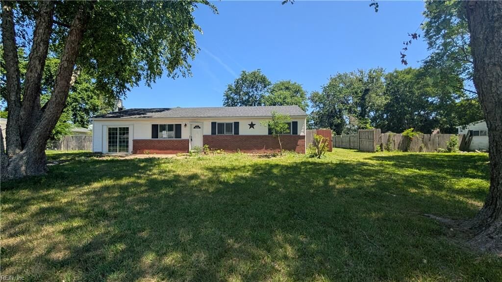 Property Photo: 2852 N Shore Dr VA 23435