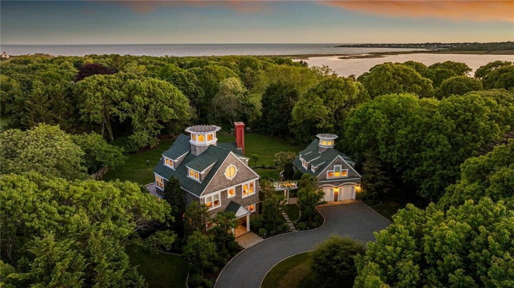 Property Photo:  5 Ellsworth Drive  MA 02790 