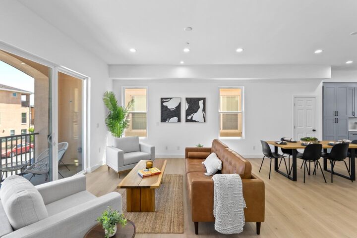 Property Photo:  409 San Luis Avenue  CA 95076 