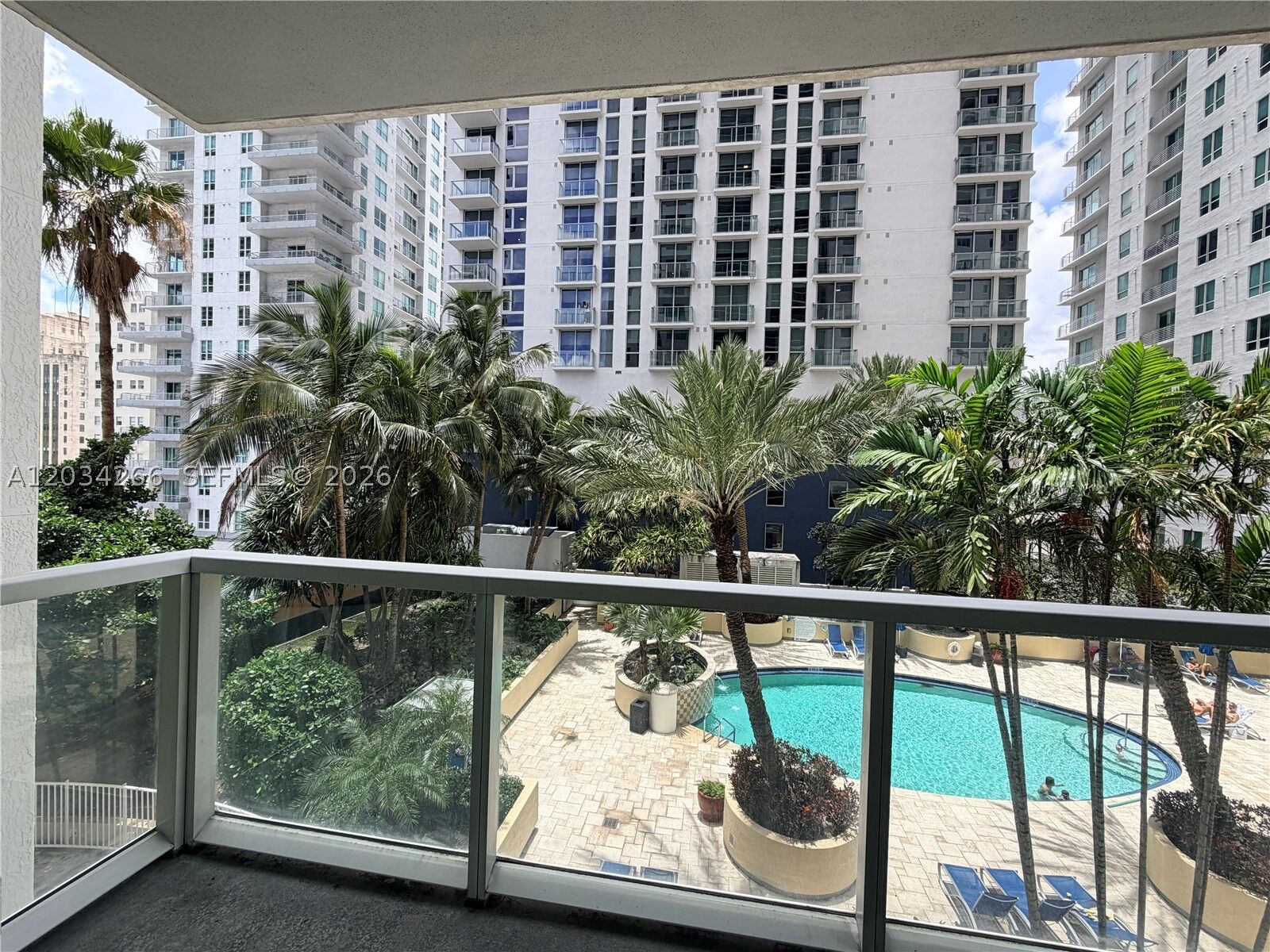 Property Photo:  253 NE 2nd St 1006  FL 33132 