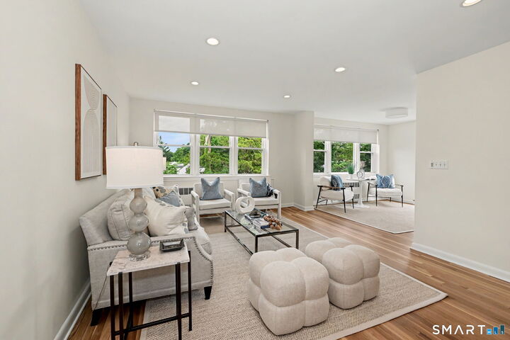 Property Photo:  4 Putnam Hill 4H  CT 06830 