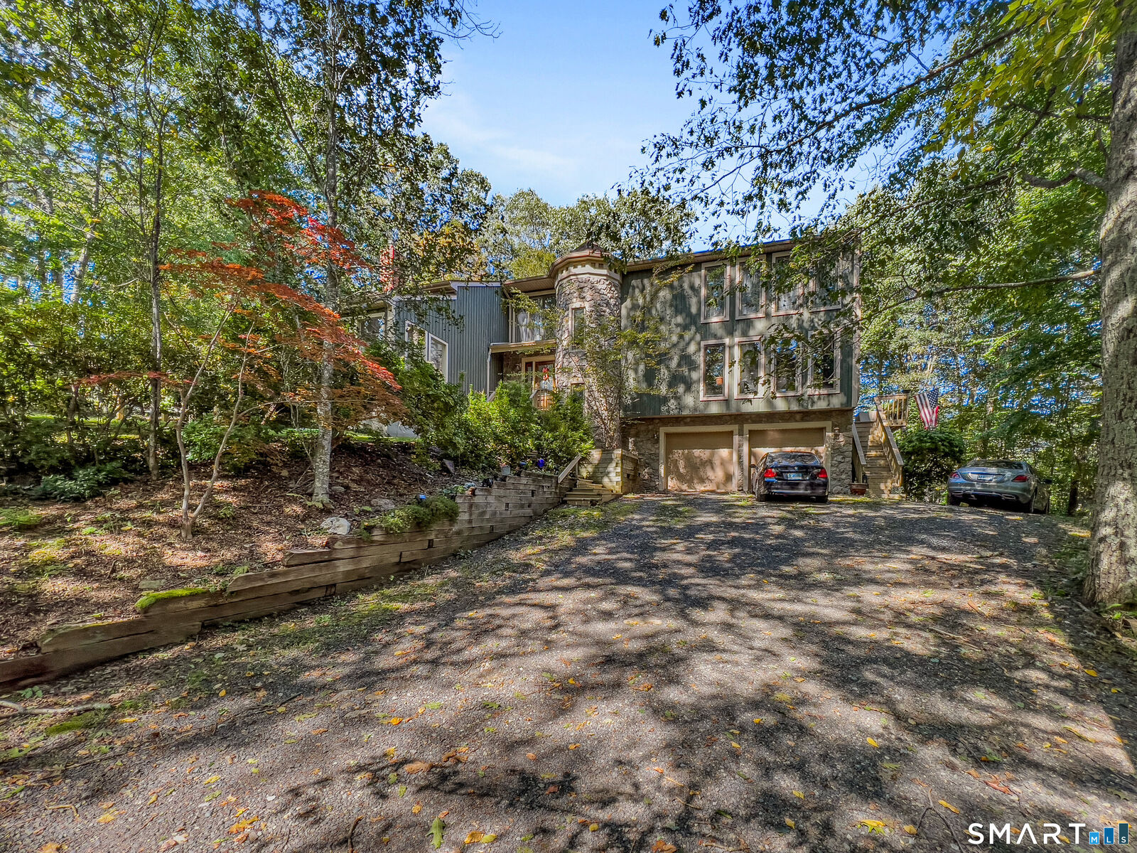 Property Photo:  