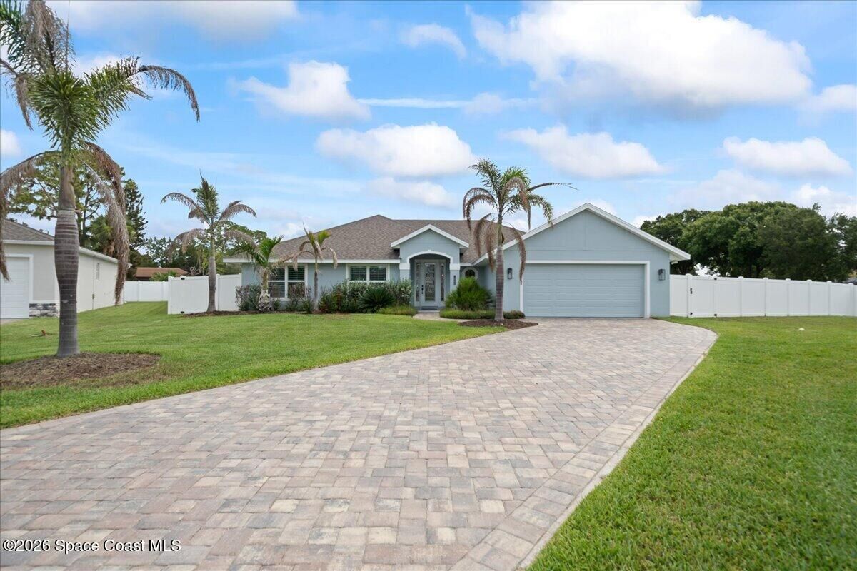 Property Photo: 1064 Captiva Island Circle SW FL 32908