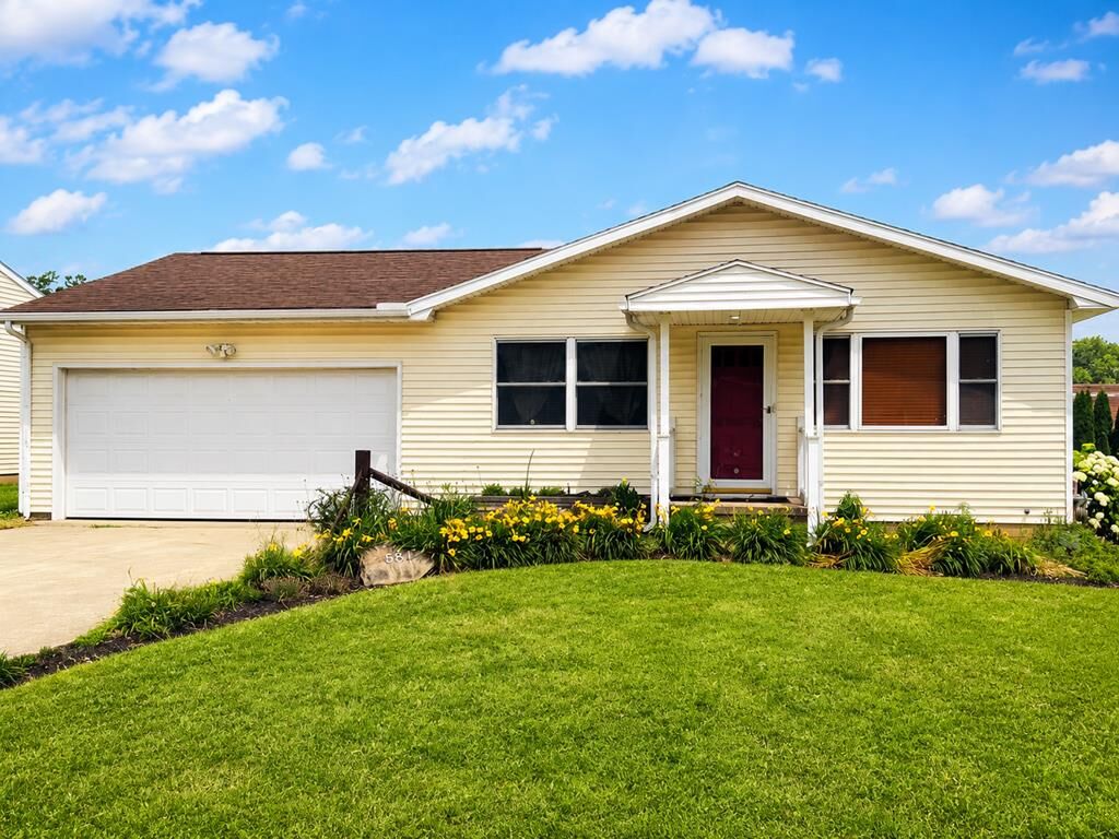 Property Photo: 581 5th St OH 45601