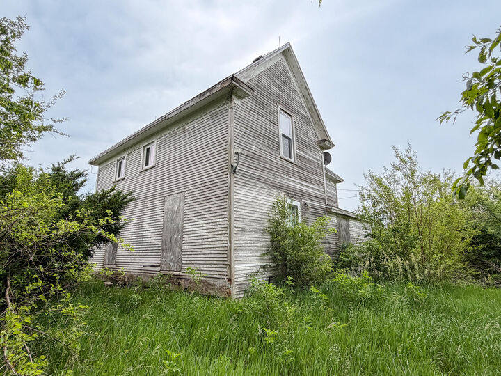 Property Photo:  1757 H  Avenue  IA 51638 