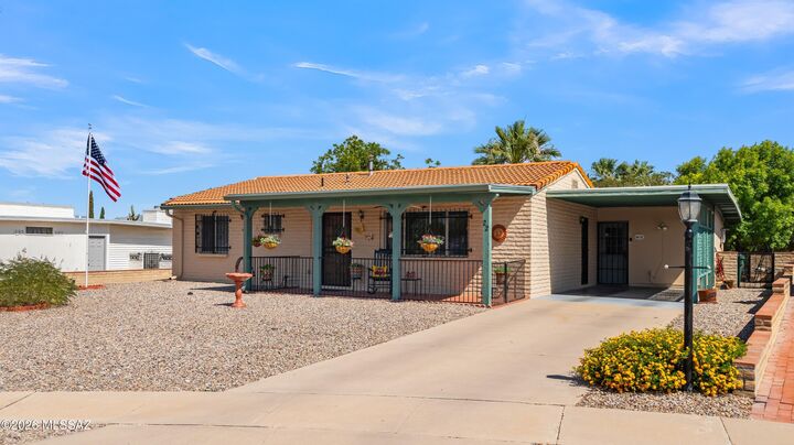 Property Photo:  22 E La Espina  AZ 85614 