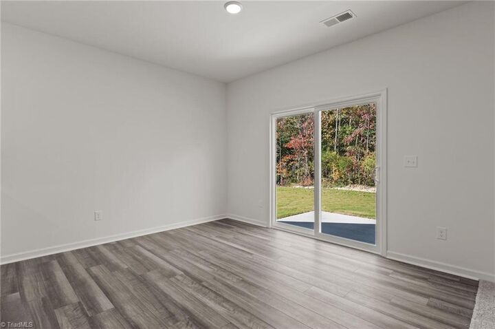 Property Photo:  1002 Riverbank Drive  NC 27284 