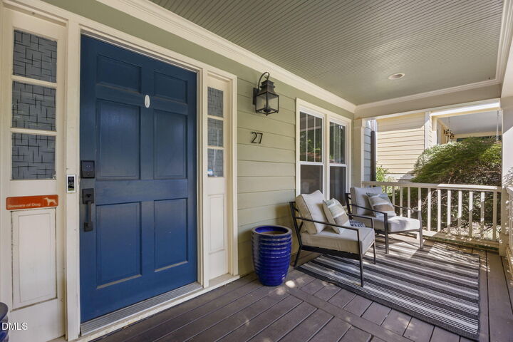 Property Photo:  27 Summit Avenue  NC 27603 