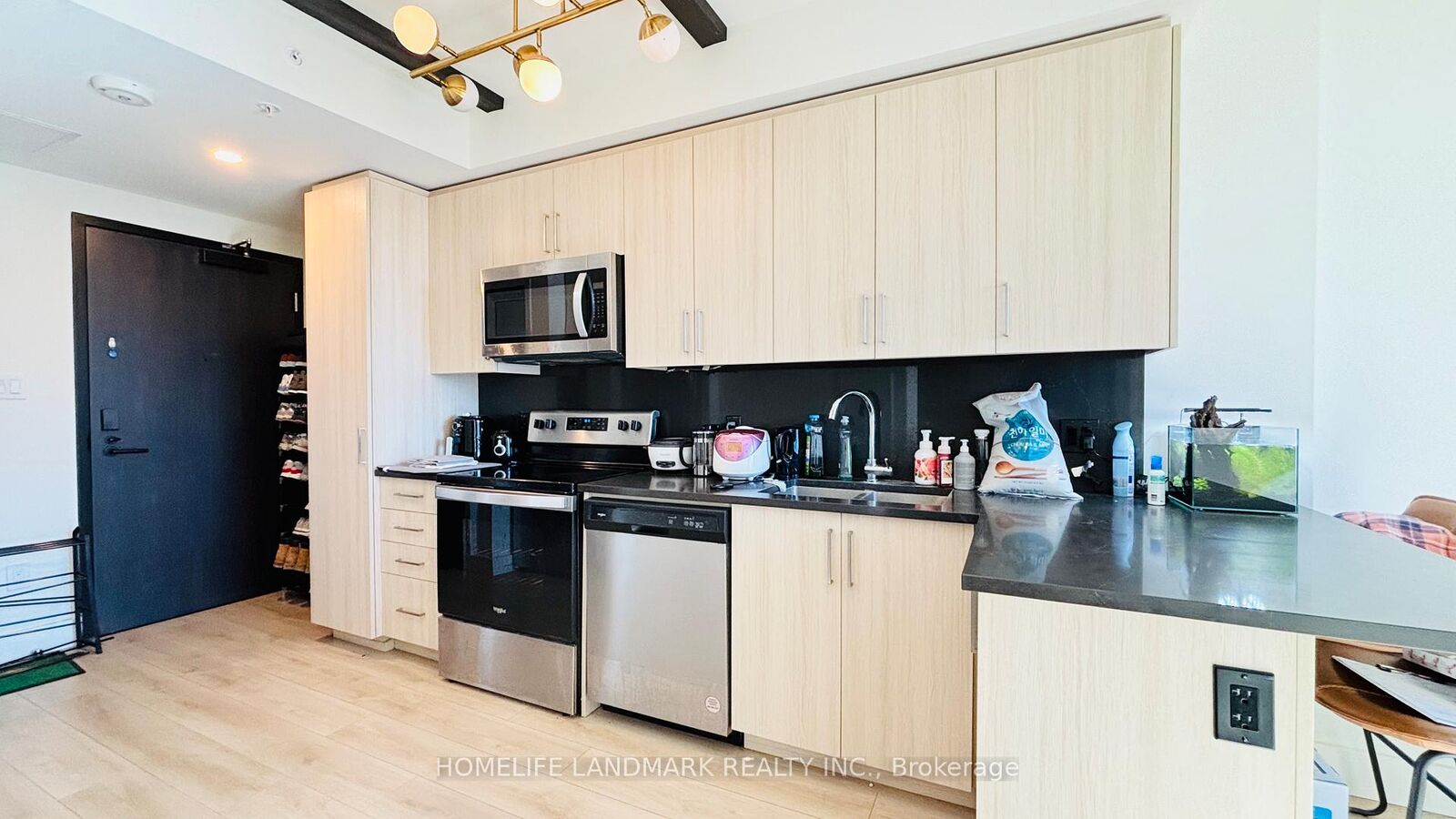 Property Photo: 145 Columbia Street W 1536 ON N2L 0K7