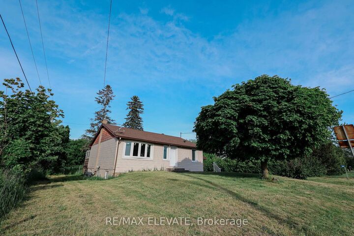 Property Photo: 106 Whites Road ON K8V 5P5