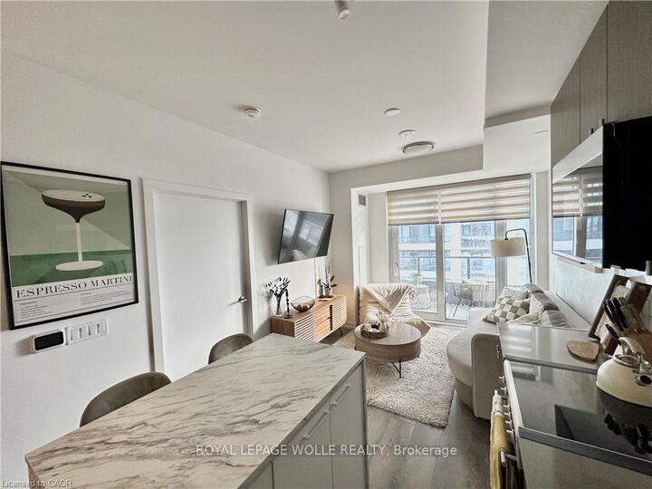 Property Photo: 15 Wellington Street S 1114 ON N2G 0E4