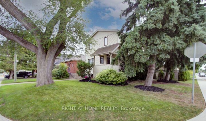 Property Photo: 35 Park Street ON M1N 2N4