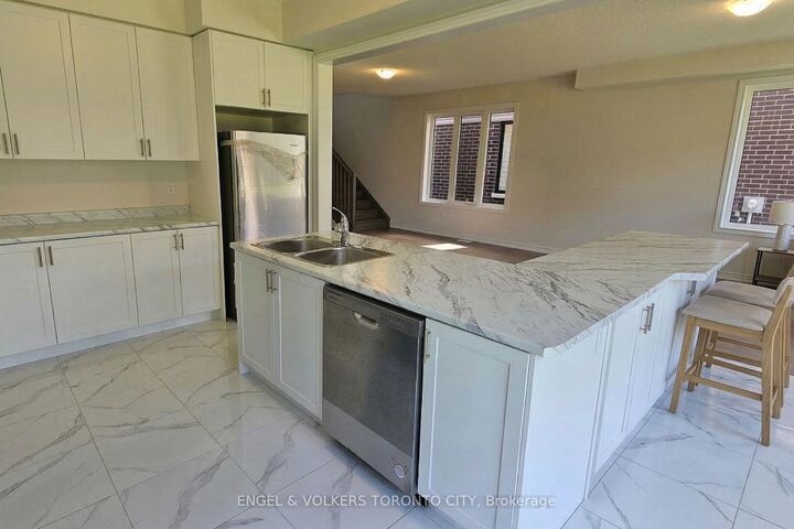Property Photo: 24 Ludlow Drive ON L9S 2Z8