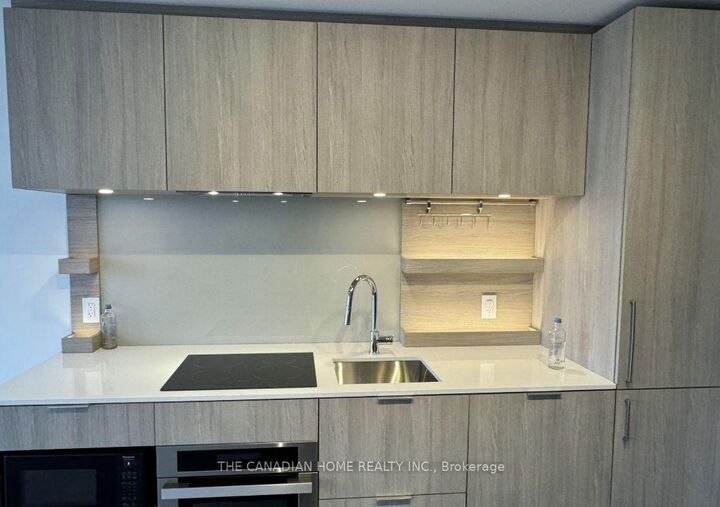 28 Ann Street 323 — photo 1