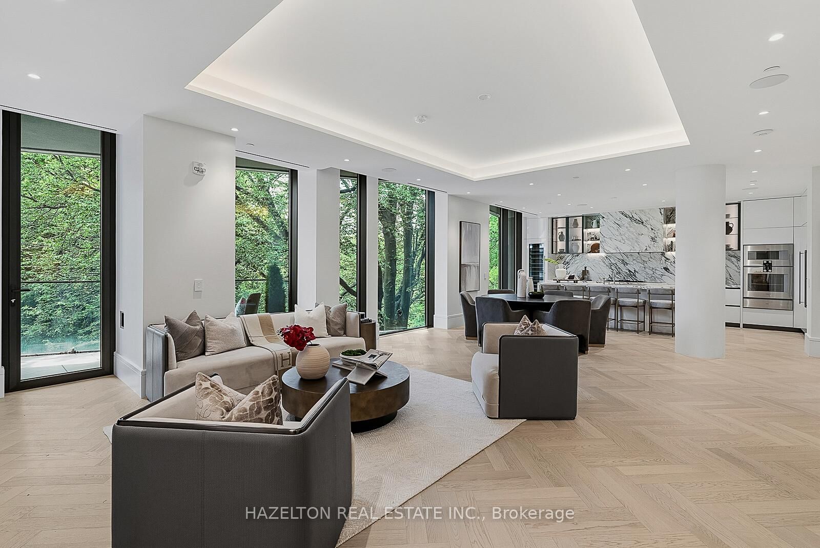 Property Photo: 7 Dale Avenue 304 ON M4W 1K2