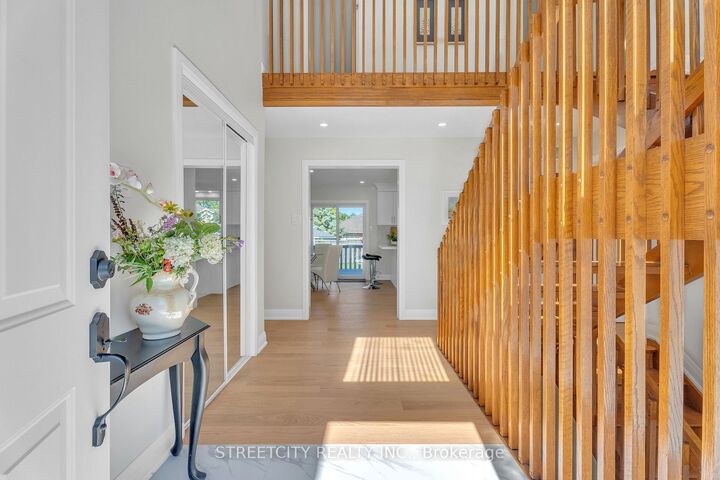 Property Photo: 26 Grasmere Crescent ON N6G 4P2