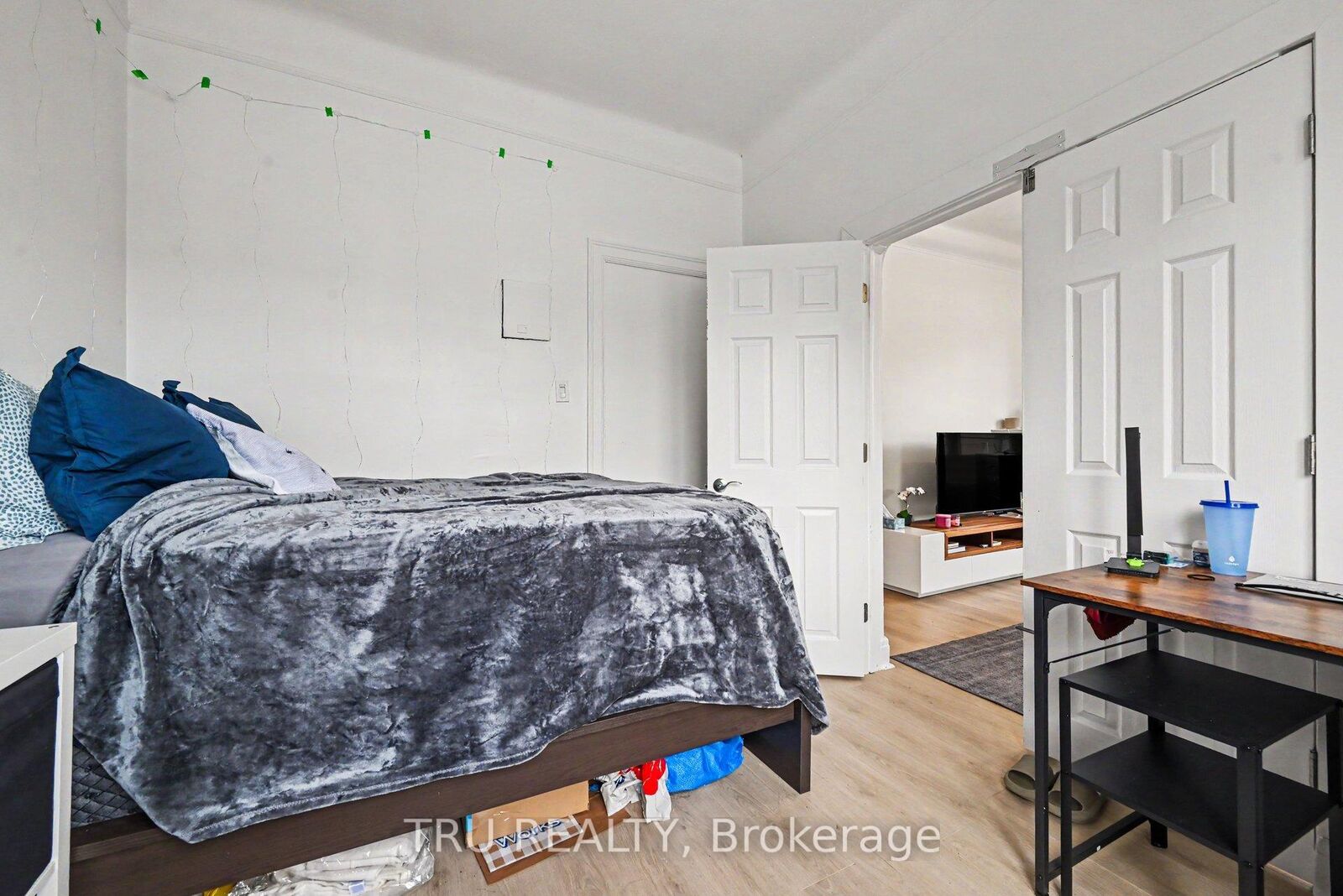 Property Photo: 351 Friel Street ON K1N 7W7