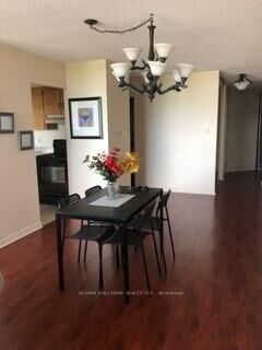 Property Photo: 695 Richmond Street 1311 ON N6A 5M8
