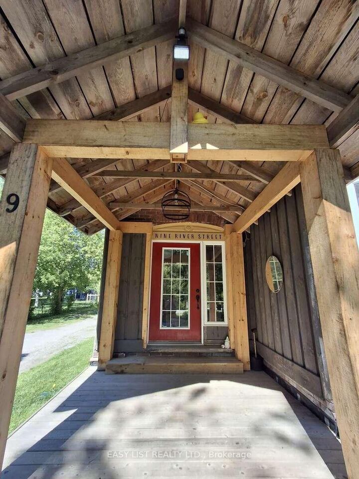Property Photo: 9 River Street ON L0K 1E0