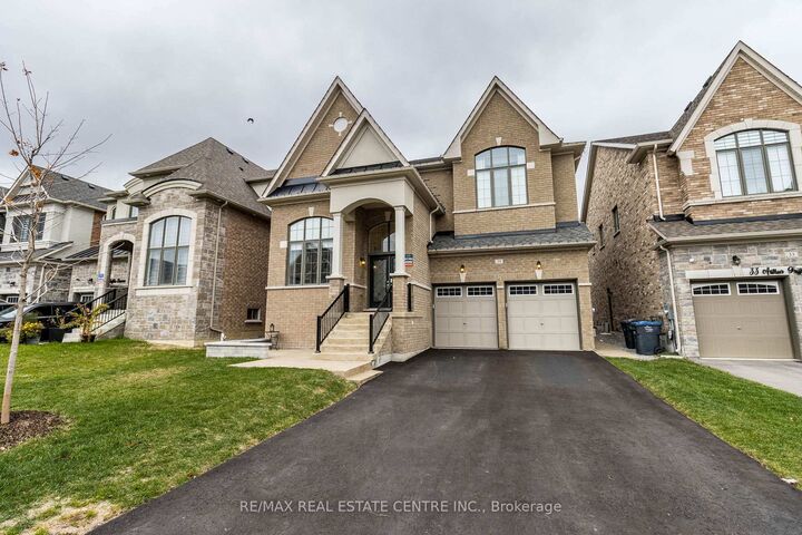 35 Arthur Griffin Crescent — photo 1