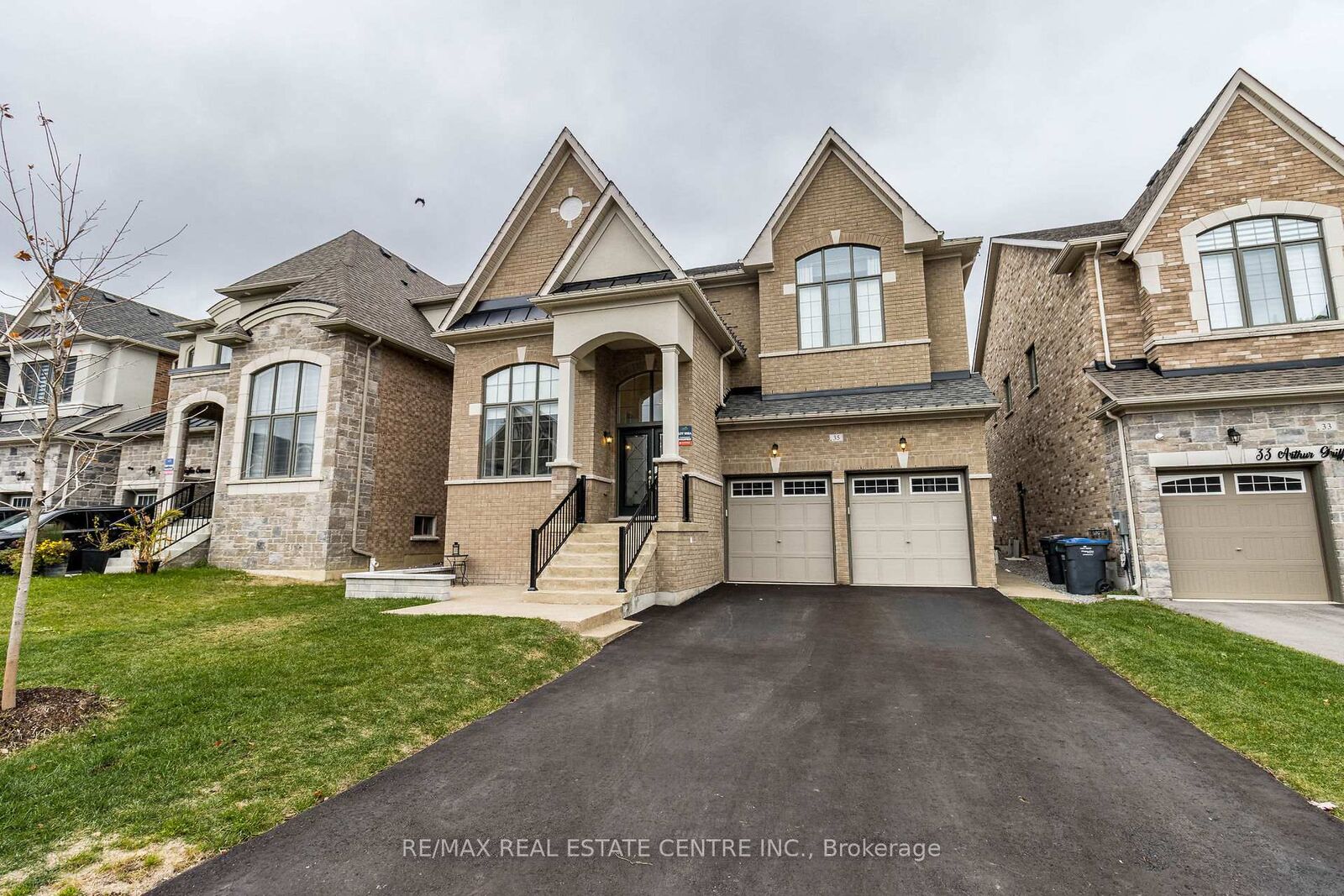 Property Photo: 35 Arthur Griffin Crescent ON L7C 4E9