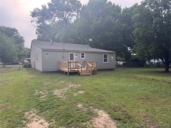 Property Photo:  149 S 7th Street  OK 74454 