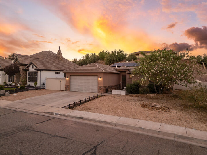 Property Photo: 1736 W 680 S UT 84770