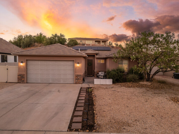 Property Photo:  1736 W 680 S  UT 84770 